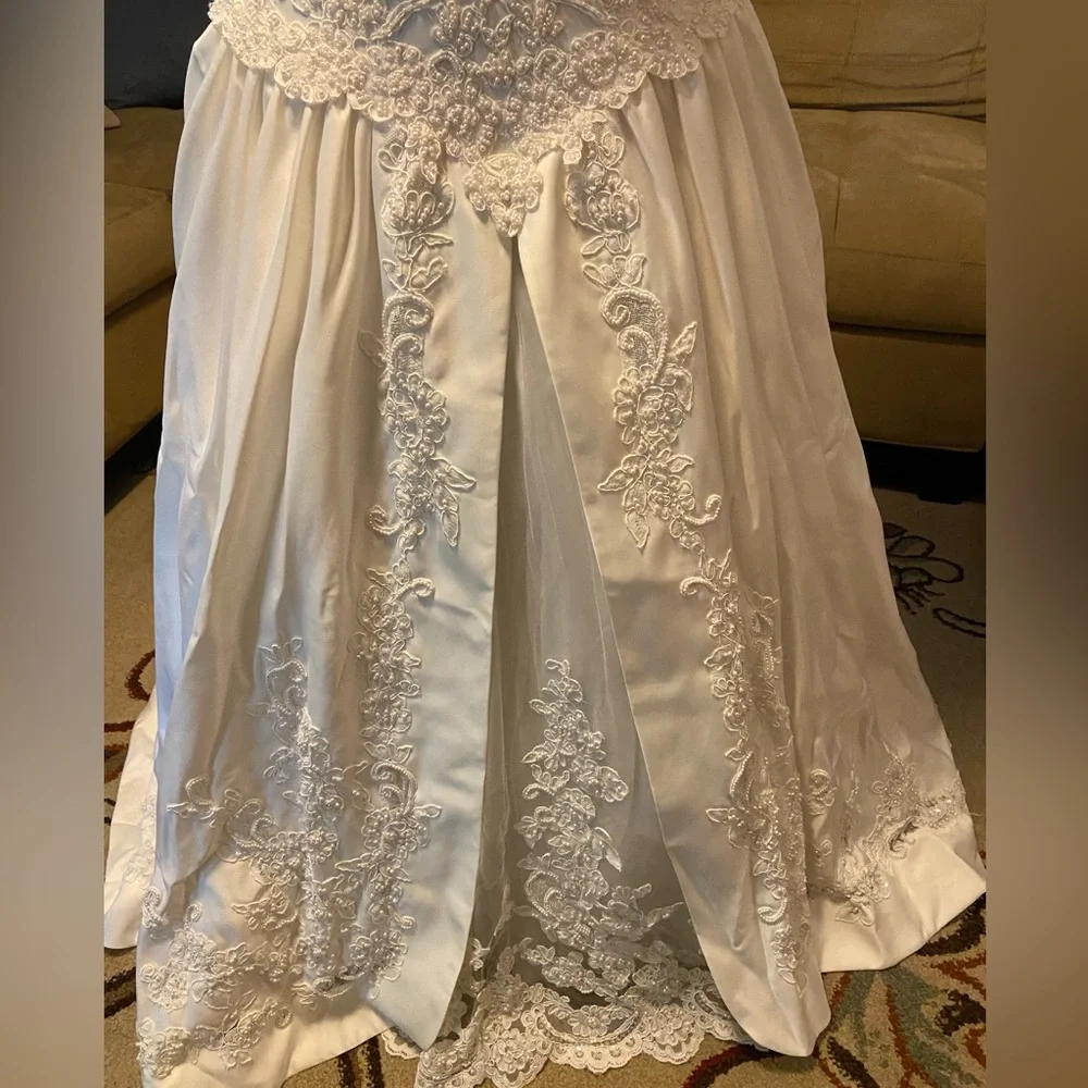 Mon Cheri Wedding dress size 14 - Picture 12 of 16